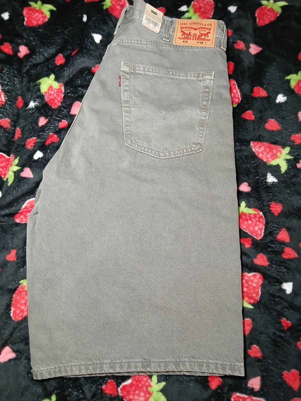 Classic Levi's Men's 470 Baggy  Gray Casual Denim Shorts. #Levishorts